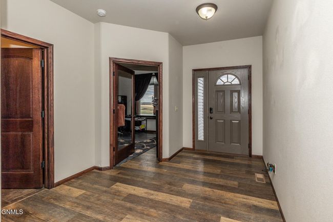 2467 Labrador Dr, House other with 4 bedrooms, 3 bathrooms and null parking in Mandan ND | Image 9