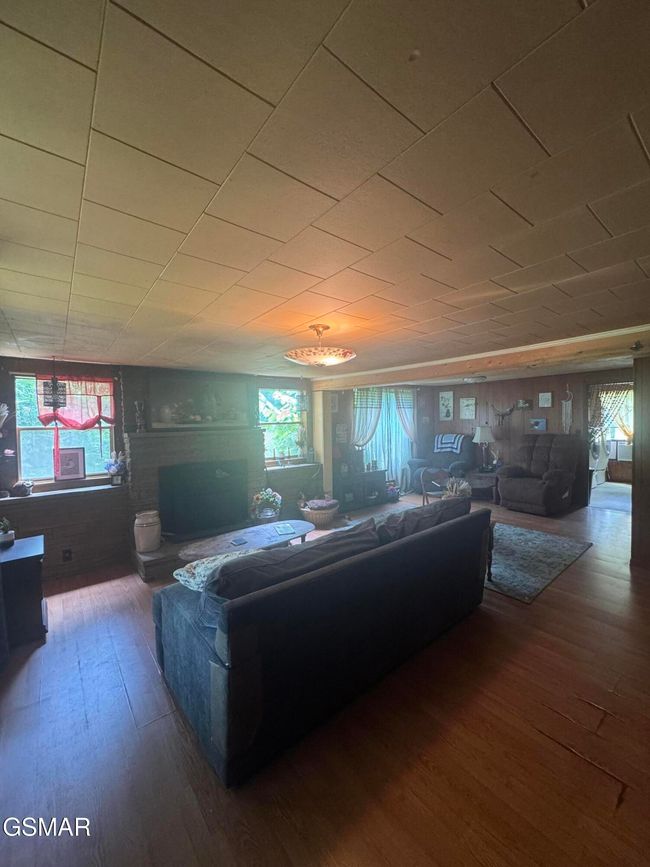 3528 Sugar Camp Cir, House other with 3 bedrooms, 1 bathrooms and null parking in Sevierville TN | Image 9