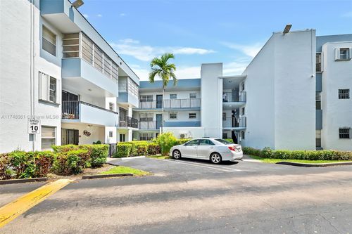 apt-5307-2496 Sw 17th Ave, Miami, FL, 33145-3890 | Card Image
