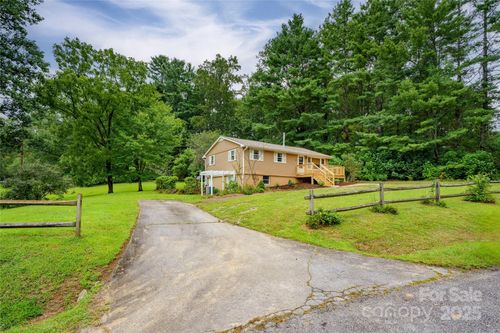 45 Armstrong Rd, Etowah, NC, 28729-9721 | Card Image