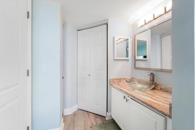 APT-101 - 1035 Lake Shore Dr, Condo with 2 bedrooms, 2 bathrooms and null parking in Lake Park FL | Image 7