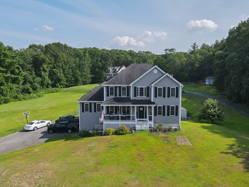 93 N End Rd, Townsend, MA, 01469-1124 | Card Image