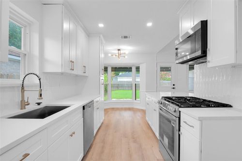 12734 Westella Dr, Houston, TX, 77077-3806 | Card Image