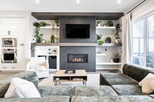 2523 21 St Sw, Home with 4 bedrooms, 3 bathrooms and 2 parking in Calgary AB | Image 12