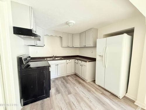 237 Helen Ave, Panama City, FL, 32401-5656 | Card Image