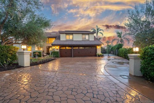 13723 Vista Poniente Dr, Poway, CA, 92064-2215 | Card Image