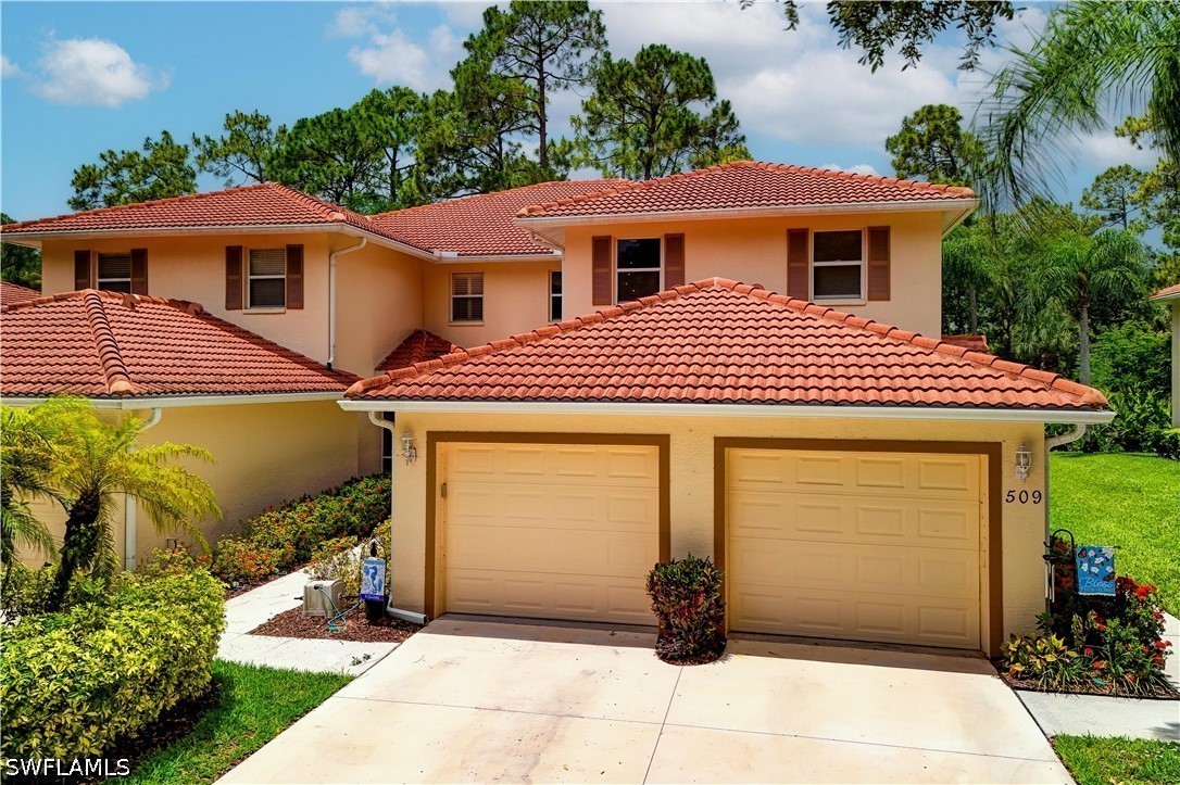 Residential in Naples 5