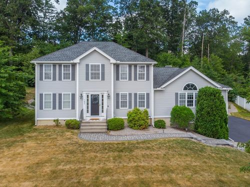 142 Blair Dr, Holden, MA, 01520-1884 | Card Image