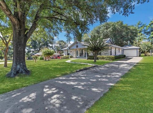 70 Post Oak Ln, Shepherd, TX, 77371-9016 | Card Image