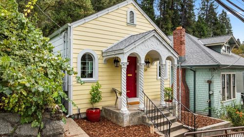 114 Boulder St, Nevada City, CA, 95959-2610 | Card Image