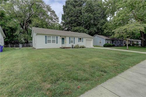 7722 W 66th Ter, Overland Park, KS, 66202-3852 | Card Image