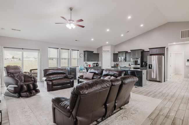 674 Foxridge Pl, House other with 4 bedrooms, 2 bathrooms and null parking in Spring Creek NV | Image 12