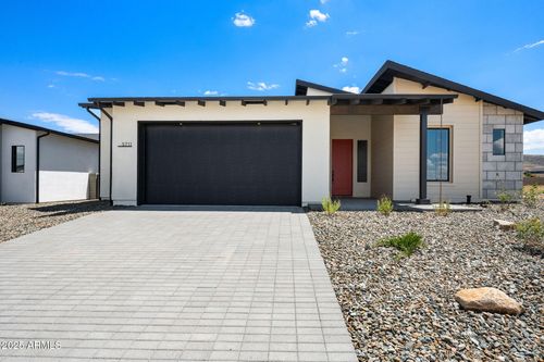 5711 E Hahn St, Prescott Valley, AZ, 86314-6863 | Card Image
