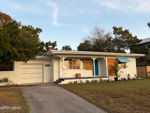 117 Magnolia Dr, Ormond Beach, FL, 32176-8114 | Card Image