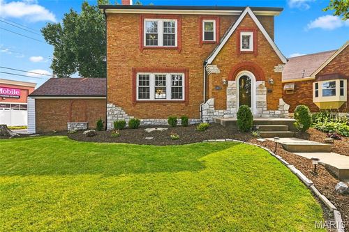 6427 Winona Ave, Saint Louis, MO, 63109-2126 | Card Image