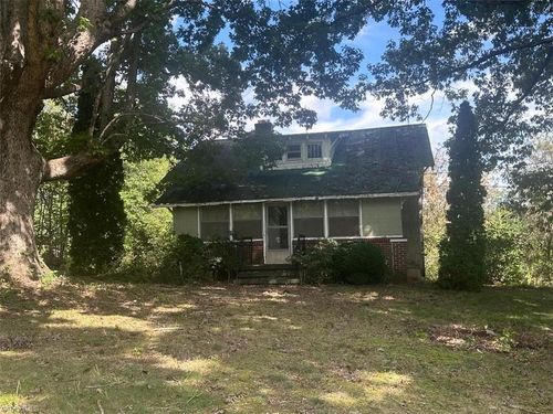 2037 Doss Rd, Danbury, NC, 27016-7202 | Card Image