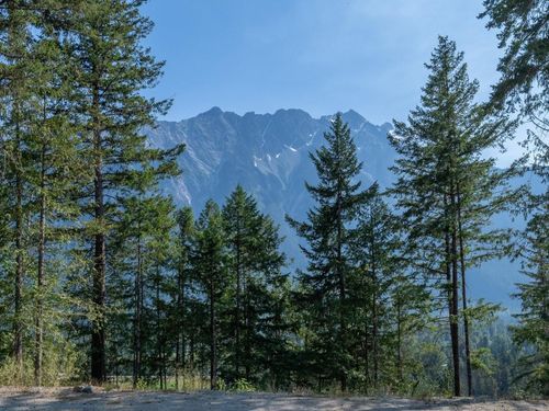 8206 Merlot Peak Dr, Pemberton, BC, V0N2L3 | Card Image