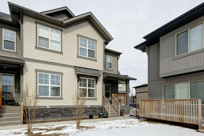 1704 - 32 Horseshoe Crescent, Home with 3 bedrooms, 2 bathrooms and 2 parking in Cochrane AB | Image 1