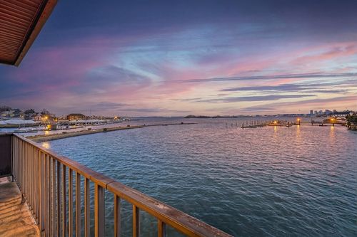 apt-9-247 Washington Ave, Winthrop, MA, 02152-1313 | Card Image