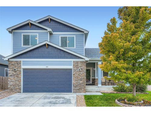805 Pioneer Dr, Milliken, CO, 80543-3148 | Card Image