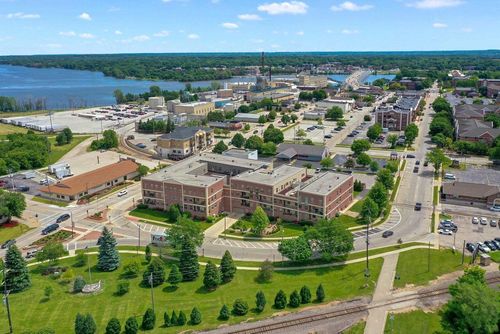 110-555 Main Avenue, DE PERE, WI, 54115 | Card Image