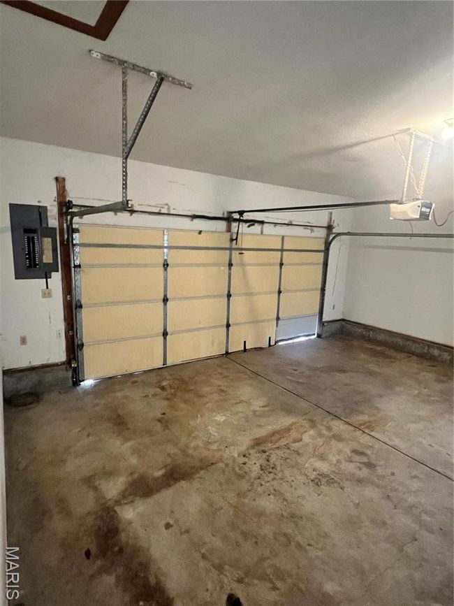 1114 S Main St, House other with 3 bedrooms, 2 bathrooms and 2 parking in Vandalia MO | Image 10