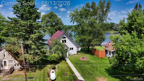 3467 Deerfield Ln, Lupton, MI, 48635-9752 | Card Image