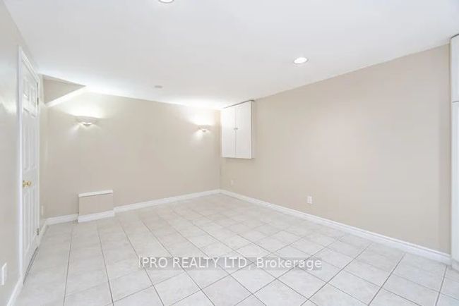 BSMNT - 71 Daniels Cres, House other with 2 bedrooms, 1 bathrooms and 2 parking in Ajax ON | Image 12