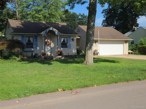 5924 N Karle St, Westland, MI, 48185-3177 | Card Image