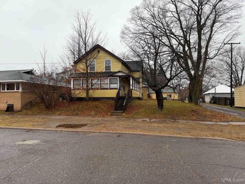 314 N Pioneer Avenue, Negaunee, MI, 49866-1676 | Card Image