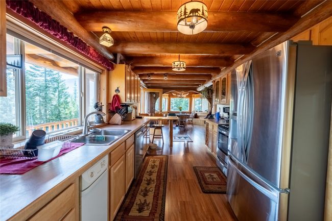 deck off kitchen | Image 23