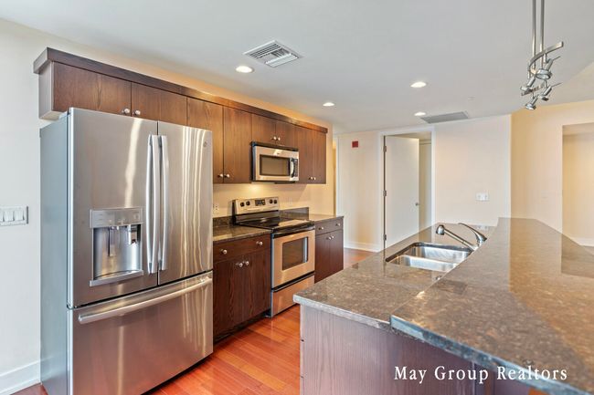 APT-1503 - 335 Bridge St Nw, Condo with 2 bedrooms, 2 bathrooms and null parking in Grand Rapids MI | Image 4