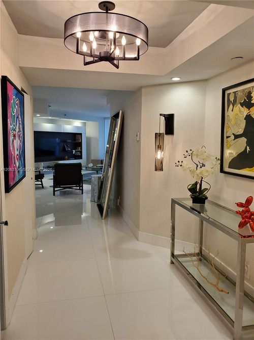 2603-3000 Island Blvd, Aventura, FL, 33160-4923 | Card Image