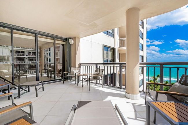 804 - 10175 Collins Ave, Condo with 3 bedrooms, 3 bathrooms and null parking in Bal Harbour FL | Image 31