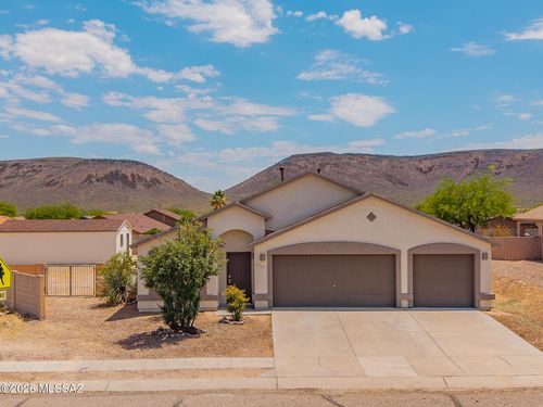 3705 W Tetakusim Rd, Tucson, AZ, 85746-2568 | Card Image