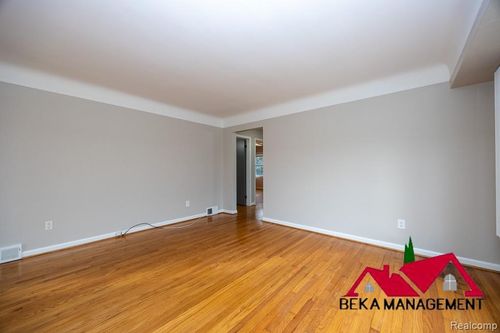 11755 Farley, Redford Charter Township, MI, 48239 | Card Image