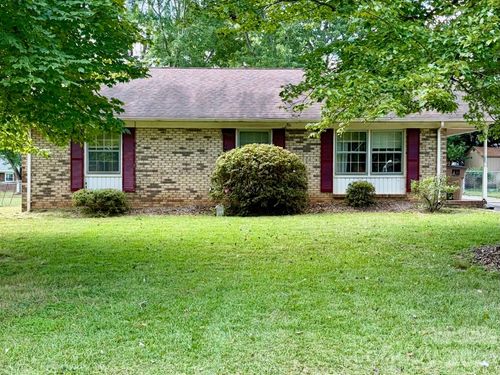 8211 Wynnview Rd, Indian Trail, NC, 28079-8656 | Card Image
