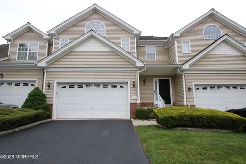 29 Village Dr, Eatontown, NJ, 07724-9605 | Card Image