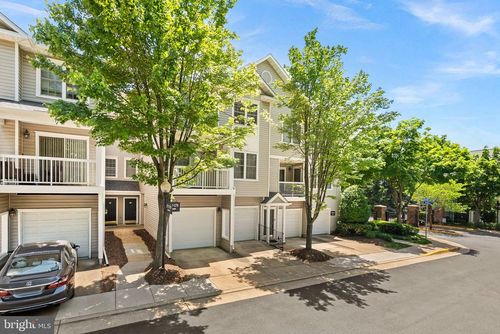 12785 Fair Briar Ln, FAIRFAX, VA, 22033-3850 | Card Image