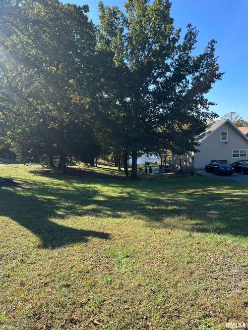 000 Egypt Shores Rd, Creal Springs, IL, 62922 | Card Image