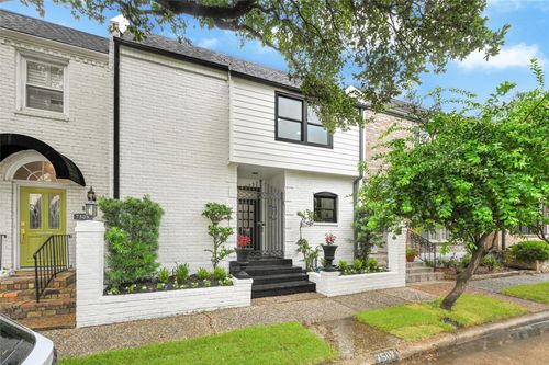 7507 Chevy Chase Dr, Houston, TX, 77063-1904 | Card Image
