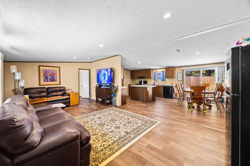 809 Silver Maple Ave, Moriarty, NM, 87035 | Card Image