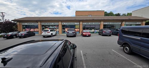 605 Fifth Ave, Pelham, NY, 10803-3706 | Card Image