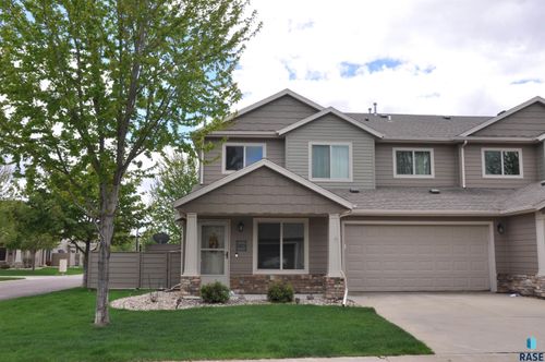 2815 Indigo Pl, Sioux Falls, SD, 57108 | Card Image