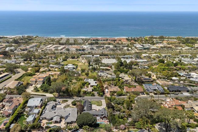 512 S Granados Ave, House other with 5 bedrooms, 5 bathrooms and 8 parking in Solana Beach CA | Image 26