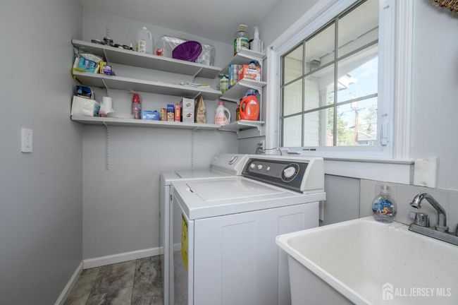 14 Temple Ter, House other with 3 bedrooms, 2 bathrooms and null parking in Lawrence NJ | Image 31