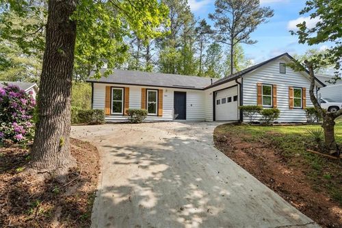 5142 Huxley Rd, Stone Mountain, GA, 30088-1701 | Card Image