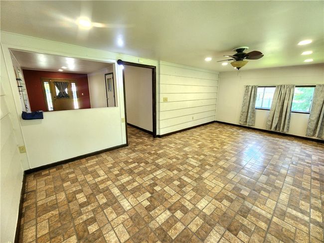 2490 Victoria Dr, House other with 4 bedrooms, 1 bathrooms and 1 parking in Hermitage PA | Image 10