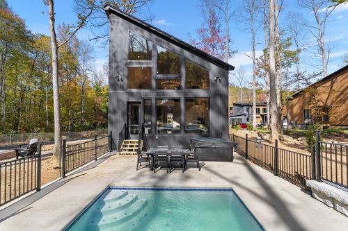 4150 Fontaine Way, Gatlinburg, TN, 37738 | Card Image