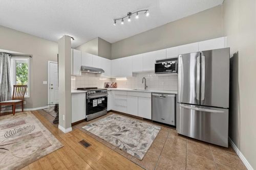 73 Hidden Valley Villas Nw, Calgary, AB, T3A5W7 | Card Image